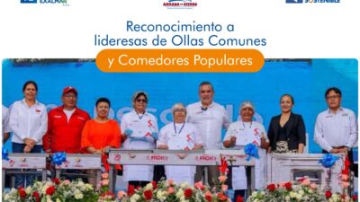 Merecido reconocimiento a lideresas de ollas comunes y comedores populares.